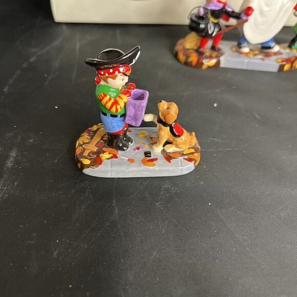 Department 56 The Original Snow Village Trick-Or-Treat Kids Set Of 3 No. 54937 - Picture 2 of 16